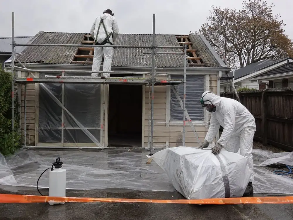 Licensed asbestos removal in Hamilton