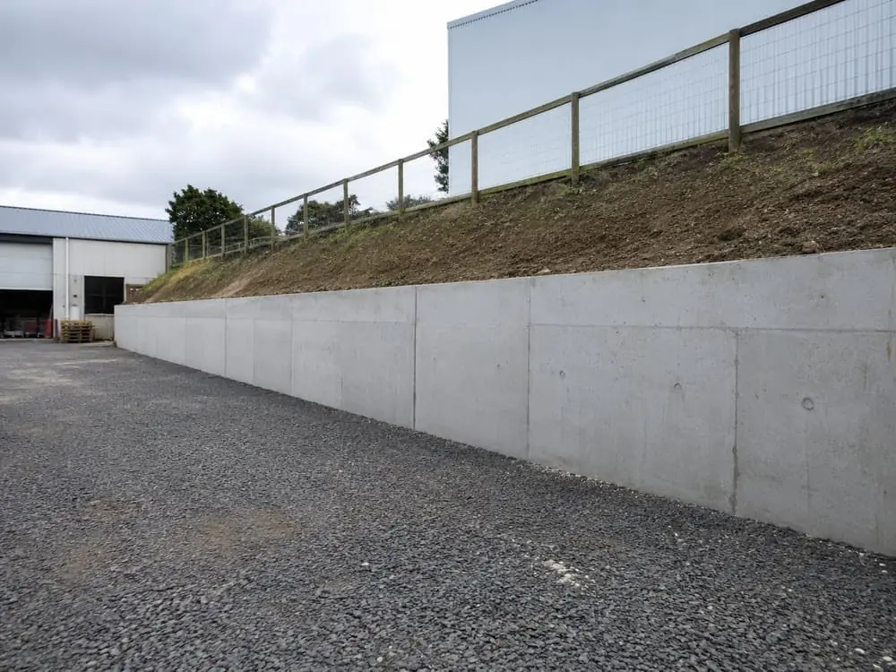 Retaining wall builders in Hamilton