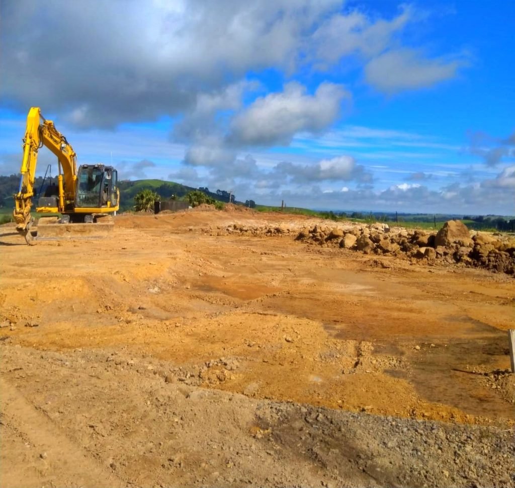 earthmoving hamilton