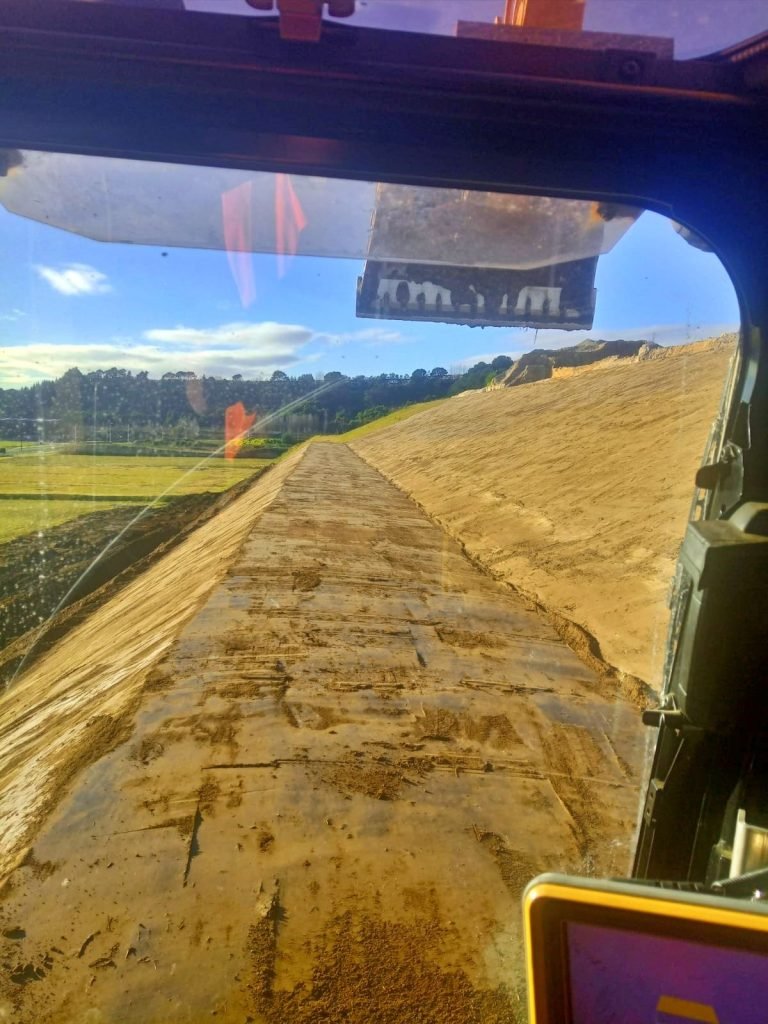hamilton earthmoving