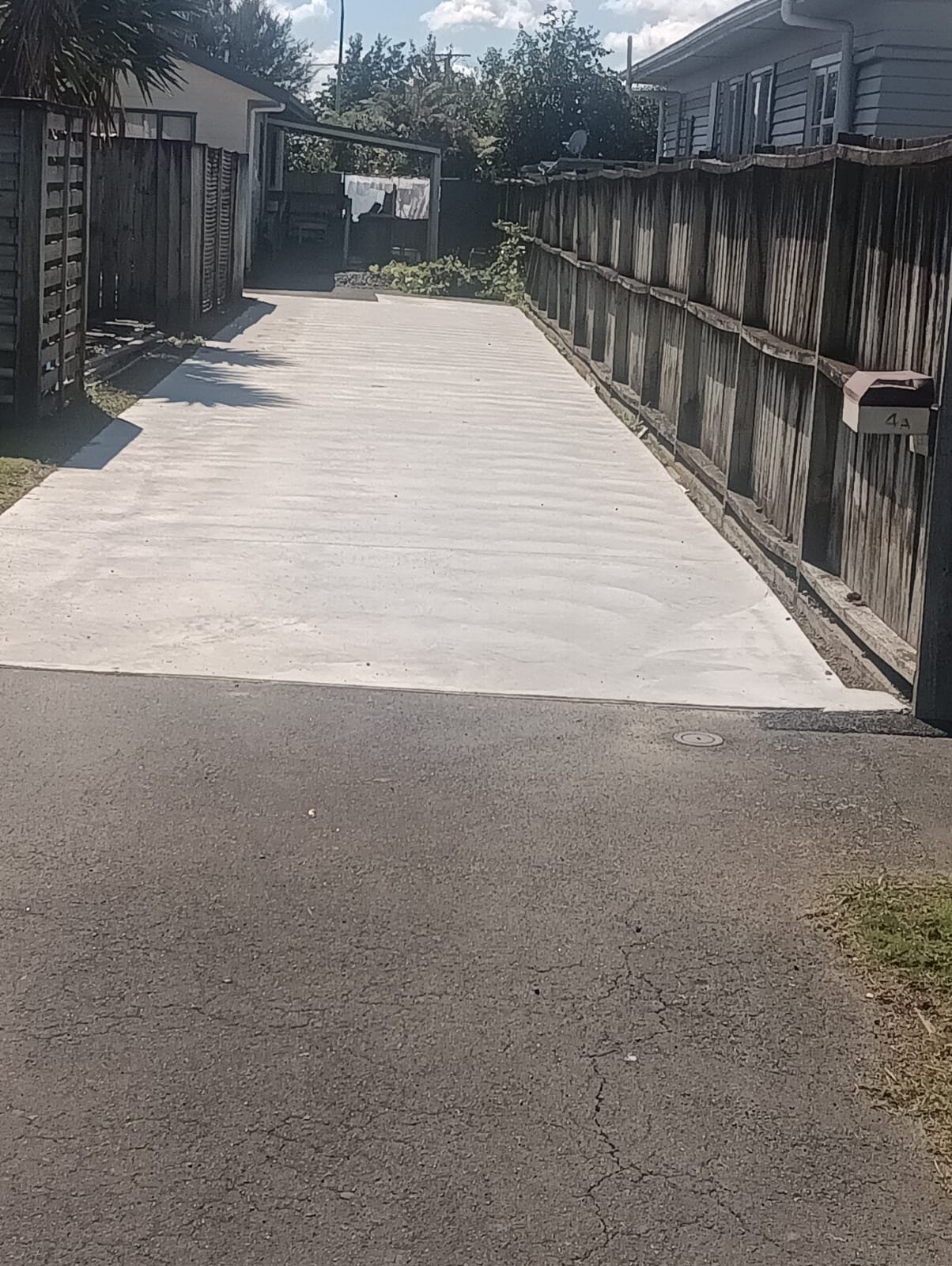 We Build Hamilton Concrete Driveway, Repair, Sealing, Resurfacing